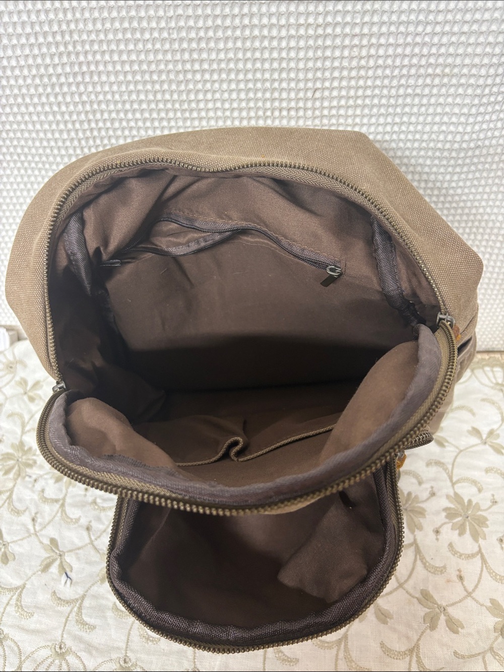 Backpack - Picture 10 of 16